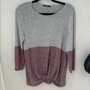 Pink Clover Gray and Red Tie Front 3/4 Sleeve Blouse